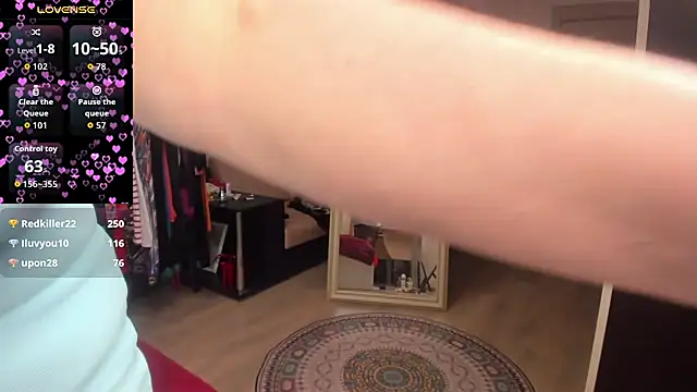 Snapshot of urakraus chatting on April 10, 2026, 8:27 pm urakraus online show from April 10, 2026, 8:27 pm