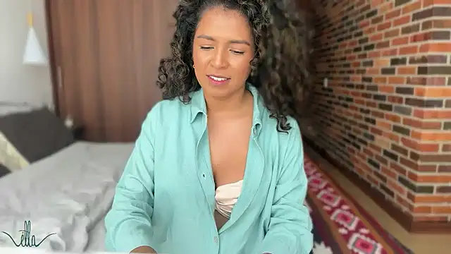 illaroom online show from December 6, 2024, 3:28 pm