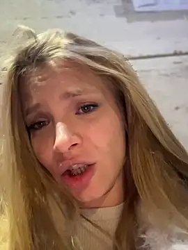 Snapshot of AnastasiaAniess chatting on February 28, 2026, 10:42 pm AnastasiaAniess online show from February 28, 2026, 10:42 pm