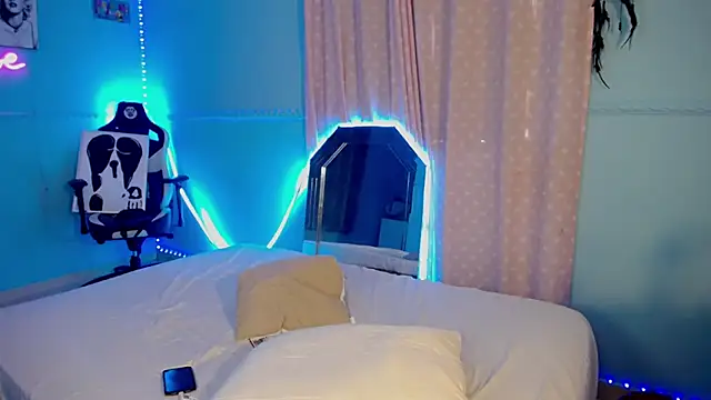 Snapshot of charlottesexxx chatting on September 17, 2025, 8:55 pm charlottesexxx online show from September 17, 2025, 8:55 pm