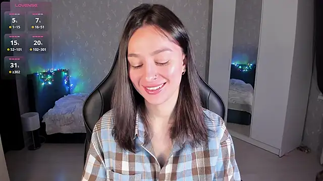 Snapshot of EllaFresh chatting on February 15, 2026, 5:08 am EllaFresh online show from February 15, 2026, 5:08 am