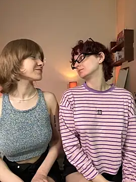 Jitoon Exe online show from October 19, 2025, 5:48 pm