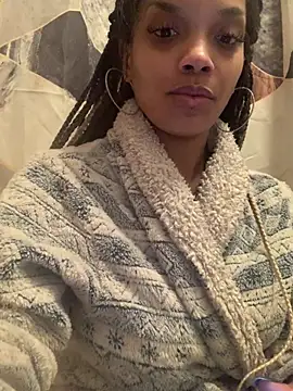 Snapshot of Rakiyahcharms chatting on December 15, 2024, 4:26 pm Rakiyahcharms online show from December 15, 2024, 4:26 pm