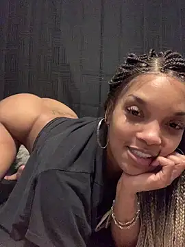 Snapshot of Rakiyahcharms chatting on December 28, 2024, 4:08 am Rakiyahcharms online show from December 28, 2024, 4:08 am