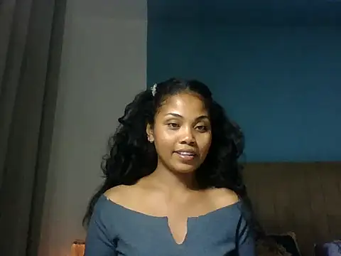 Snapshot of naya86 chatting on May 1, 2026, 2:44 pm naya86 online show from May 1, 2026, 2:44 pm