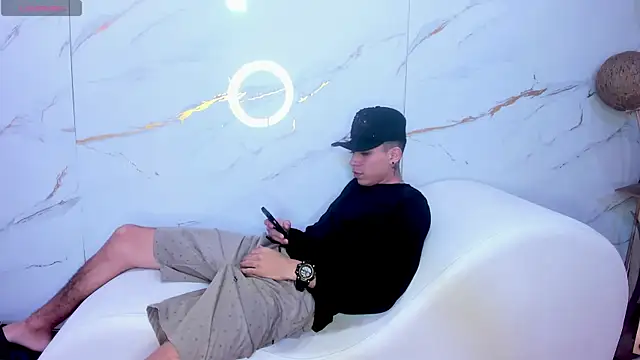 AmazingPartys online show from April 11, 2026, 2:30 am