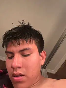 Snapshot of mikeeeeeell chatting on March 7, 2026, 9:31 pm mikeeeeeell online show from March 7, 2026, 9:31 pm