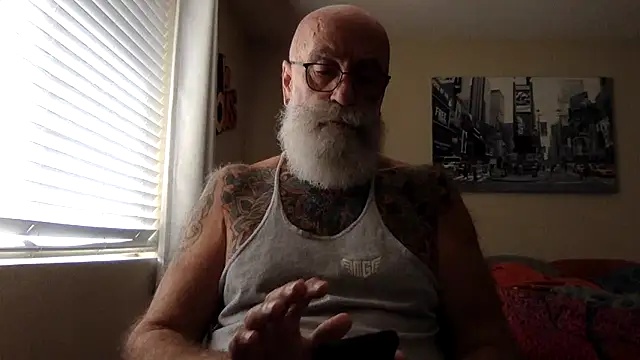 IamReadyxh online show from April 16, 2026, 4:19 pm