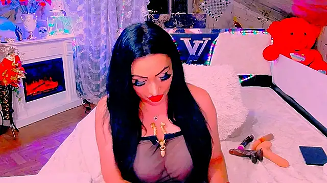 AmyraSunris online show from July 18, 2026, 9:45 pm