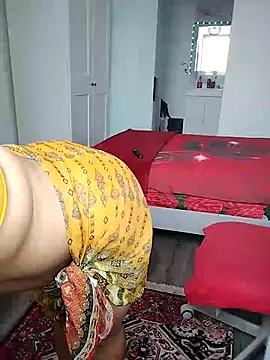 Snapshot of HotSpicyGujju chatting on March 4, 2025, 9:40 am HotSpicyGujju online show from March 4, 2025, 9:40 am