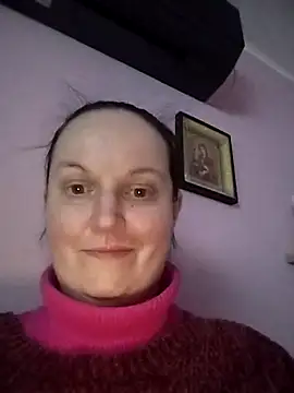 BustyLadyAlma online show from February 1, 2026, 6:17 pm