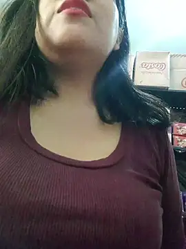 Snapshot of Kalani_Engel chatting on June 6, 2026, 7:19 pm Kalani Engel online show from June 6, 2026, 7:19 pm