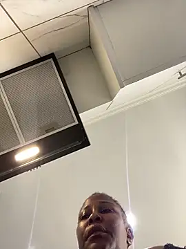 Snapshot of Sexycandyxxx chatting on March 28, 2026, 10:16 am Sexycandyxxx online show from March 28, 2026, 10:16 am