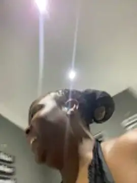 Snapshot of Sexycandyxxx chatting on April 6, 2026, 4:08 am Sexycandyxxx online show from April 6, 2026, 4:08 am