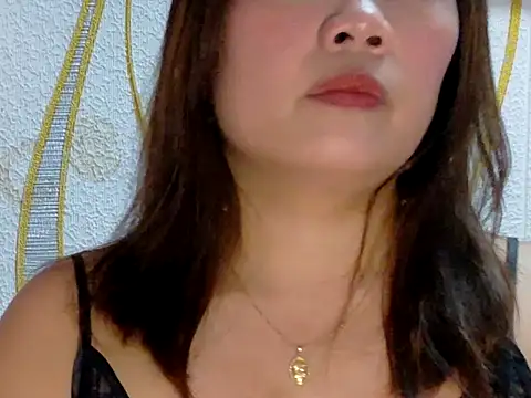 Snapshot of BURBERRY69 chatting on January 10, 2026, 5:47 am BURBERRY69 online show from January 10, 2026, 5:47 am