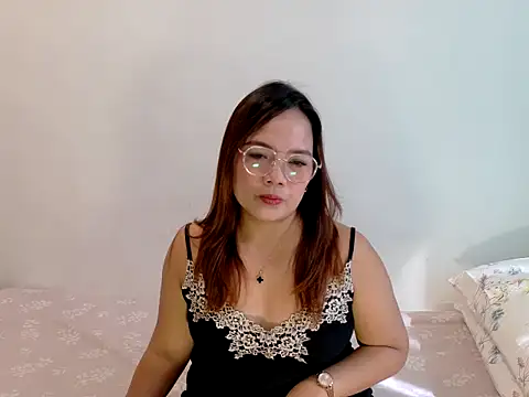 BURBERRY69 online show from July 20, 2026, 1:13 am