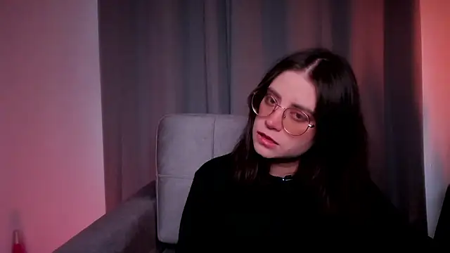 HazelKush online show from February 5, 2026, 10:05 pm