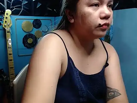 ambersmile online show from March 28, 2026, 1:45 pm