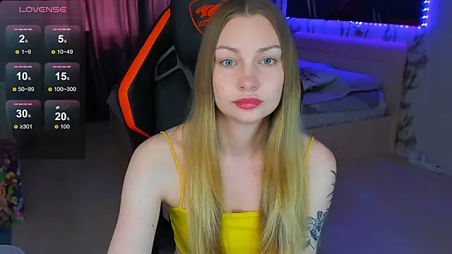 BiMolly online show from June 8, 2026, 9:32 am