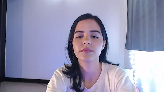 Snapshot of mia_collins_x chatting on February 4, 2026, 9:43 pm mia collins x online show from February 4, 2026, 9:43 pm