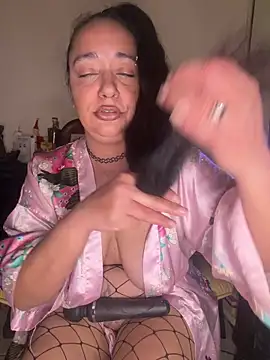 Snapshot of PichyPrettyPussy chatting on December 21, 2025, 4:30 pm PichyPrettyPussy online show from December 21, 2025, 4:30 pm