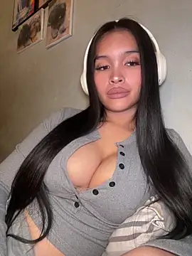 Snapshot of PrettyYoungHugeCockTS chatting on February 18, 2026, 5:49 am PrettyYoungHugeCockTS online show from February 18, 2026, 5:49 am