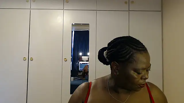 MatureBoobsDiva online show from October 15, 2025, 2:36 pm