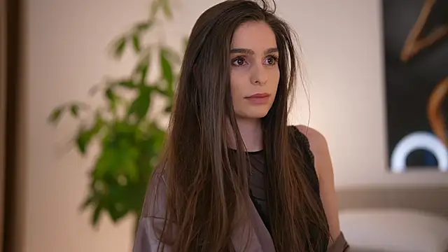 DoviaClaire online show from September 22, 2025, 6:08 am