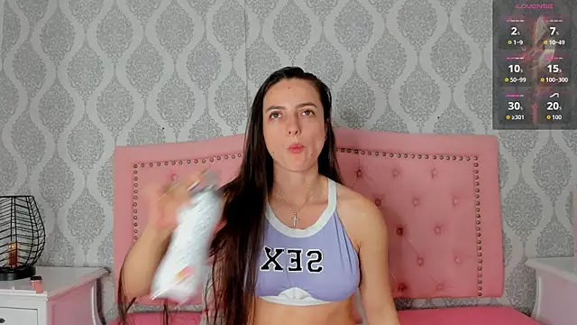 Princsgirl  online show from June 19, 2026, 6:58 pm