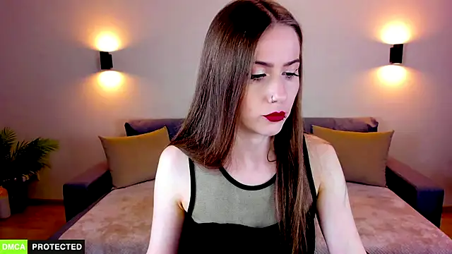 TheWoman   online show from September 24, 2025, 6:47 pm