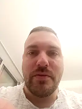 Snapshot of PowerToes chatting on April 27, 2026, 4:16 pm PowerToes online show from April 27, 2026, 4:16 pm