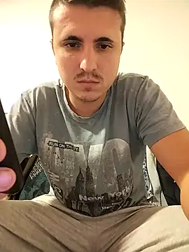 Snapshot of MrNoBoDy000 chatting on October 16, 2025, 3:20 pm MrNoBoDy000 online show from October 16, 2025, 3:20 pm