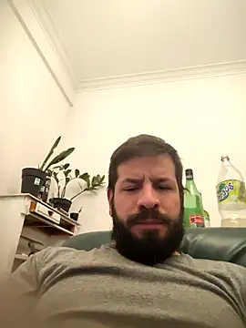 Snapshot of juanci_to chatting on October 15, 2025, 12:20 am juanci to online show from October 15, 2025, 12:20 am