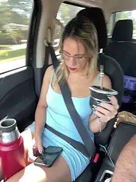 Snapshot of Gatitacarlita chatting on March 14, 2025, 1:35 pm Gatitacarlita online show from March 14, 2025, 1:35 pm