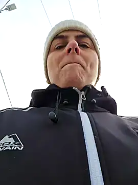 Snapshot of IsabelleCraft chatting on February 4, 2026, 10:54 am IsabelleCraft online show from February 4, 2026, 10:54 am