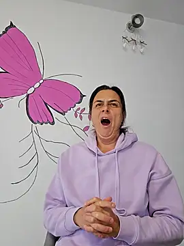 IsabelleCraft online show from September 26, 2025, 11:50 am