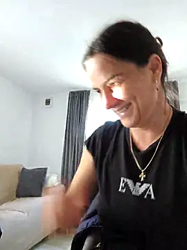 IsabelleCraft online show from November 14, 2025, 10:19 am