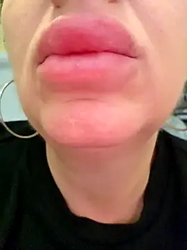 Snapshot of Adivaaa chatting on November 25, 2025, 10:26 am Adivaaa online show from November 25, 2025, 10:26 am