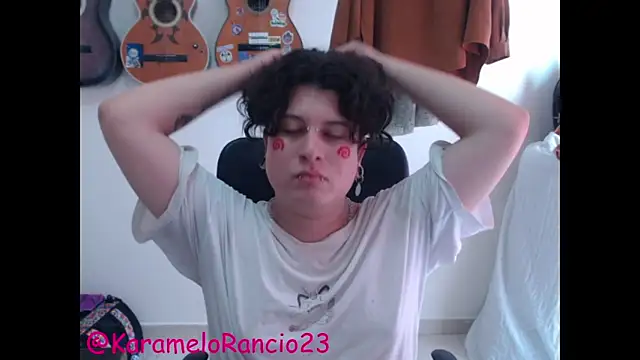 Snapshot of Smoke_trip_Alicia chatting on February 26, 2025, 11:54 am Smoke trip Alicia online show from February 26, 2025, 11:54 am