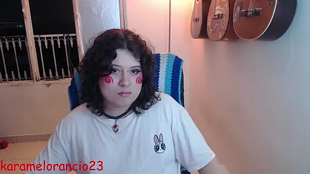 Snapshot of Smoke_trip_Alicia chatting on September 22, 2025, 3:56 am Smoke trip Alicia online show from September 22, 2025, 3:56 am