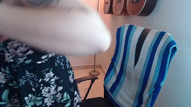 Smoke trip Alicia online show from November 7, 2025, 2:38 am