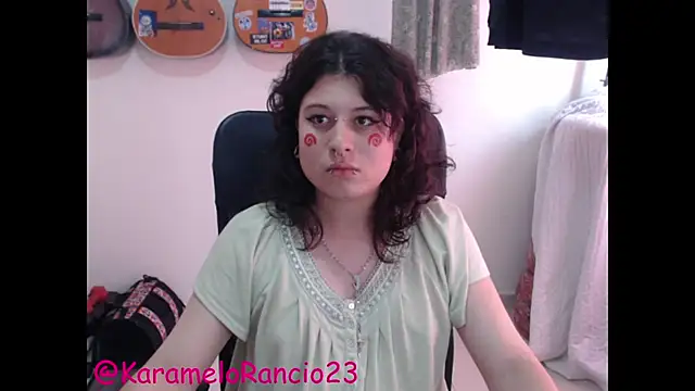 Snapshot of Smoke_trip_Alicia chatting on February 11, 2025, 4:02 pm Smoke trip Alicia online show from February 11, 2025, 4:02 pm