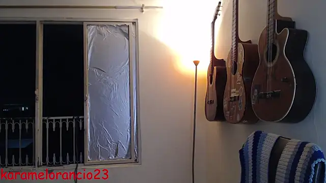 Snapshot of Smoke_trip_Alicia chatting on September 20, 2025, 3:55 am Smoke trip Alicia online show from September 20, 2025, 3:55 am