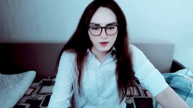 MinniMaksy online show from June 8, 2026, 2:39 pm
