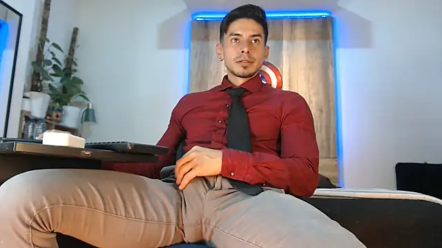 Andrew 4  online show from April 19, 2026, 7:20 am