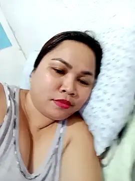 XXLorie 02 online show from February 23, 2026, 11:00 am