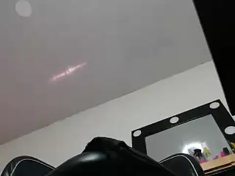 Snapshot of vittoriaromano chatting on January 8, 2025, 2:35 am vittoriaromano online show from January 8, 2025, 2:35 am