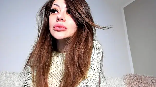 BrianaDiamondXXX online show from December 22, 2025, 11:32 am