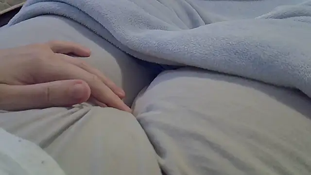 Snapshot of perescam chatting on March 10, 2026, 8:13 pm perescam online show from March 10, 2026, 8:13 pm