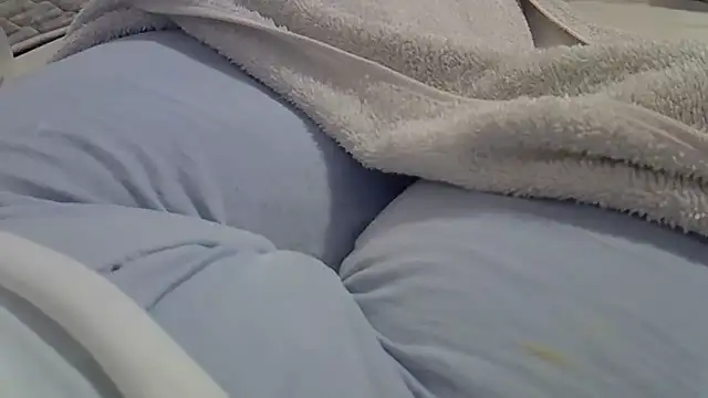 Snapshot of perescam chatting on March 22, 2026, 7:15 pm perescam online show from March 22, 2026, 7:15 pm